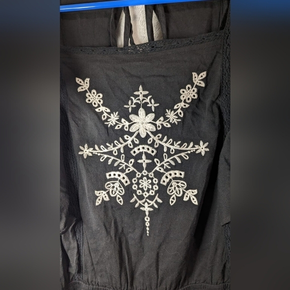 Old navy Flutter-Sleeve Embroidered Tie-Back Mini Dress  size L Cotton Rayon - Picture 13 of 14